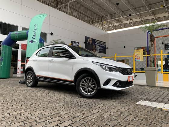 FIAT ARGO 1.8 E.TORQ FLEX TREKKING AT6